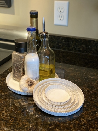 FLUTED TRAY COLLECTION WHITE